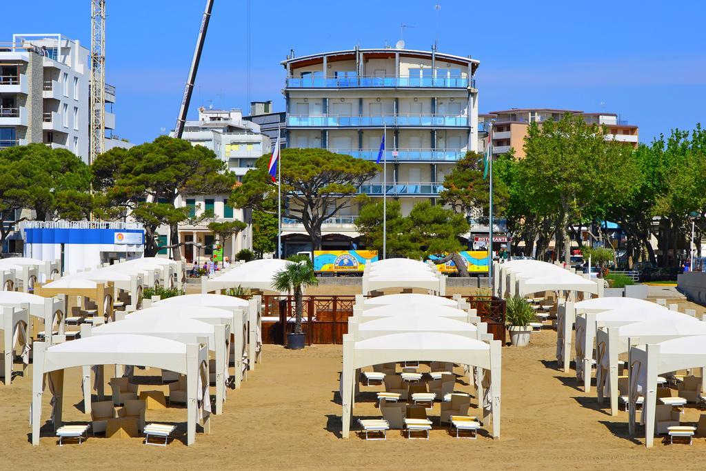 Sunbeach Apartments Lignano Sabbiadoro Dış mekan fotoğraf
