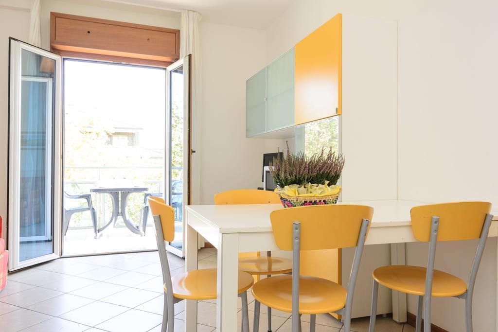Sunbeach Apartments Lignano Sabbiadoro Dış mekan fotoğraf